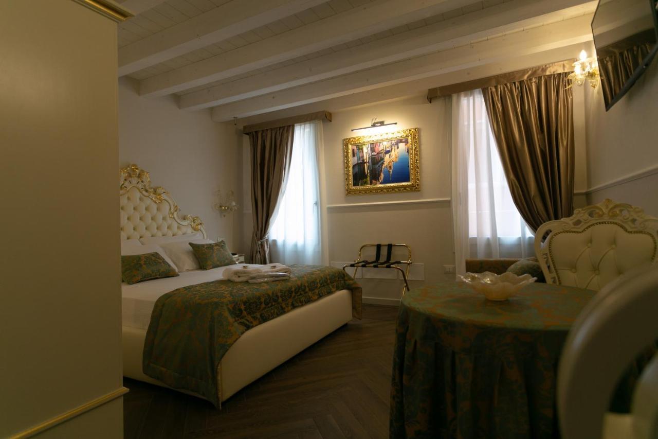 Ca' Vittoria Boutique House Apartsuite Chioggia Buitenkant foto