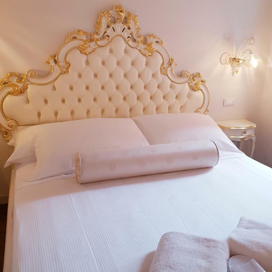 Ca' Vittoria Boutique House Apartsuite Chioggia Buitenkant foto