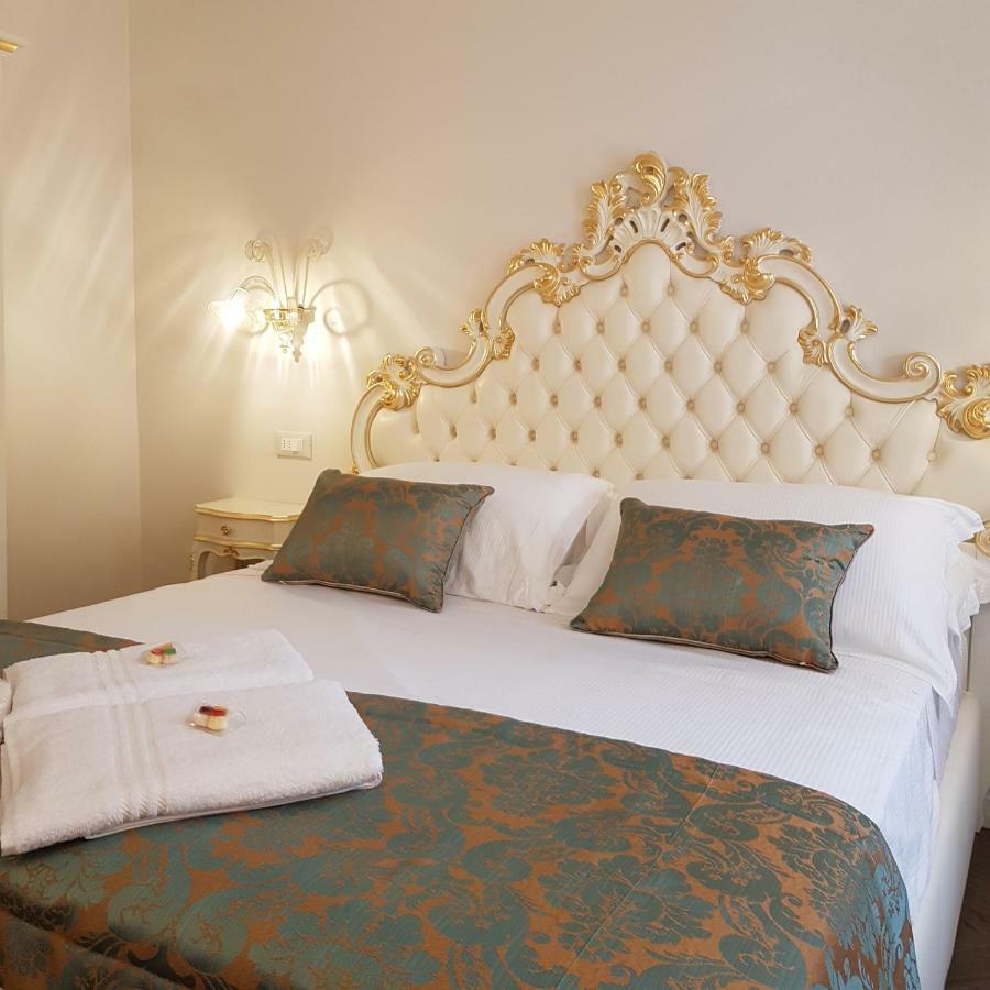 Ca' Vittoria Boutique House Apartsuite Chioggia Buitenkant foto