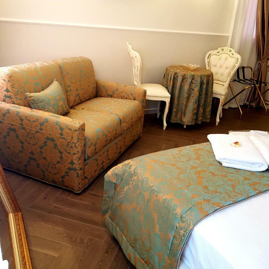 Ca' Vittoria Boutique House Apartsuite Chioggia Buitenkant foto