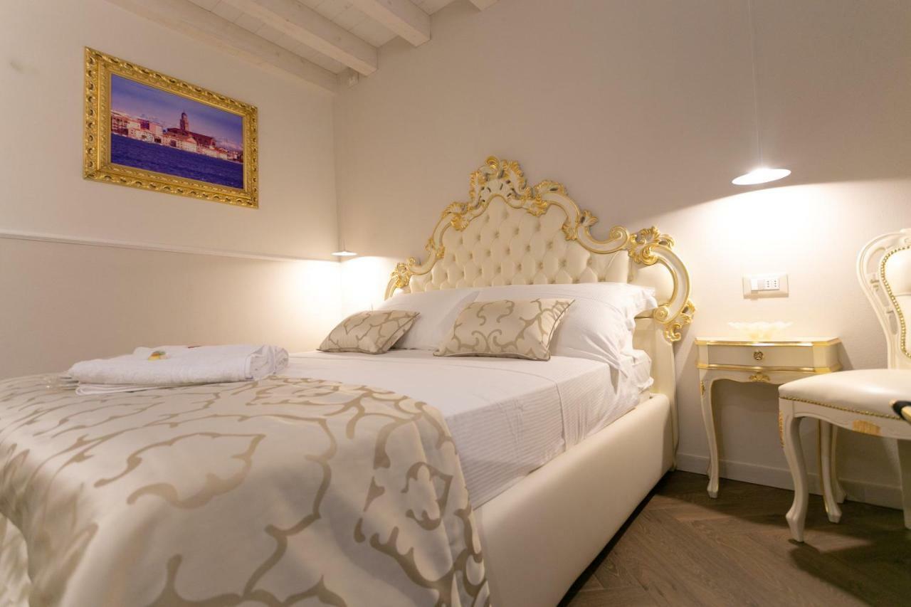 Ca' Vittoria Boutique House Apartsuite Chioggia Buitenkant foto