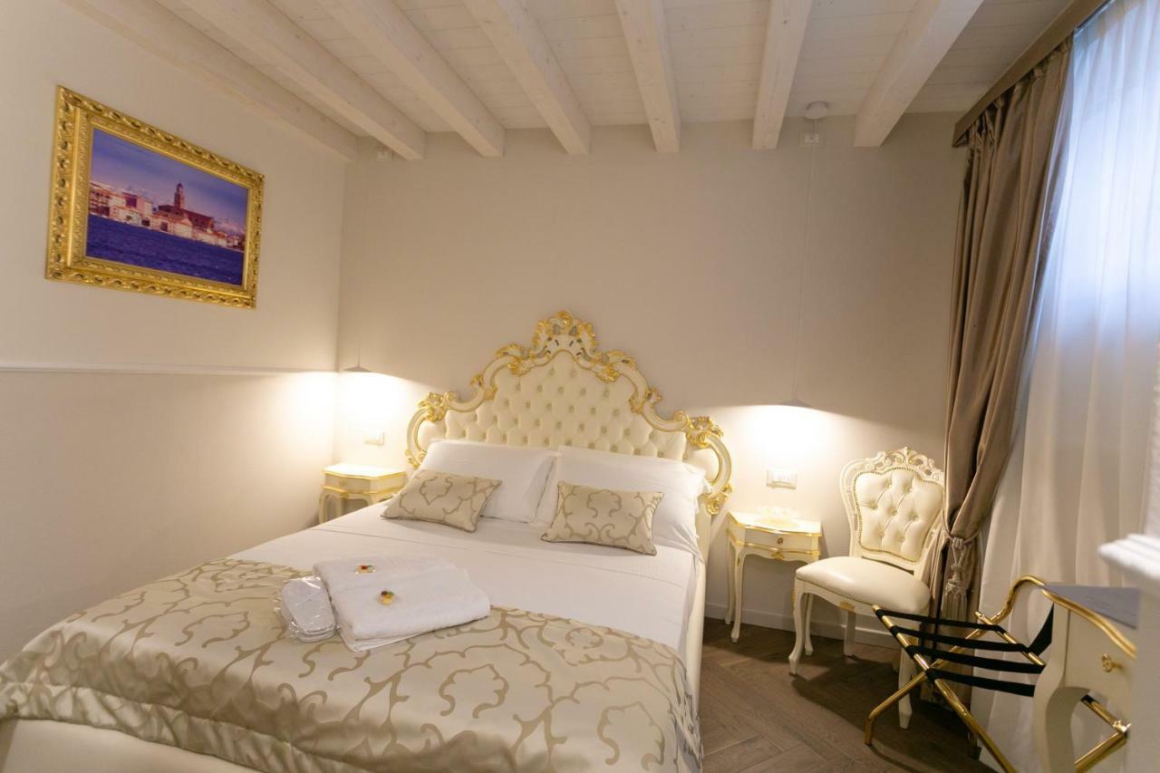 Ca' Vittoria Boutique House Apartsuite Chioggia Buitenkant foto