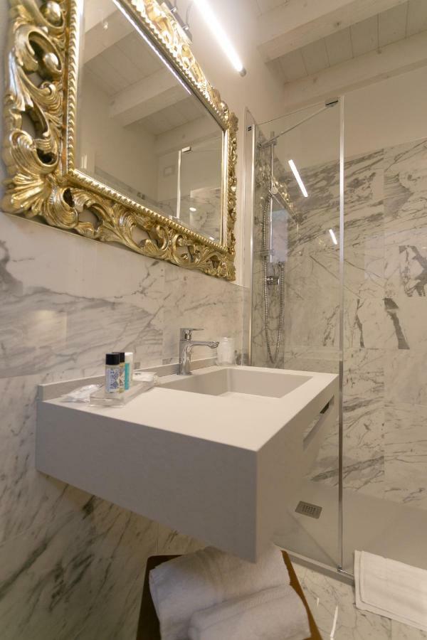 Ca' Vittoria Boutique House Apartsuite Chioggia Buitenkant foto
