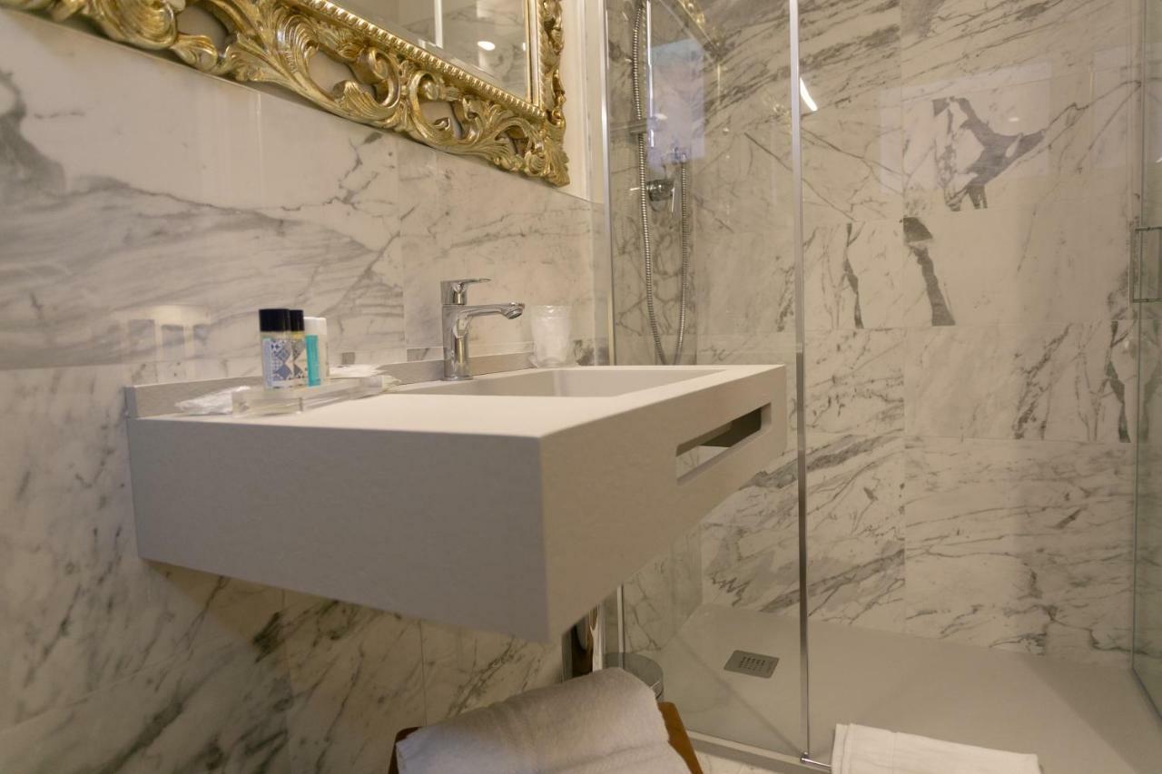 Ca' Vittoria Boutique House Apartsuite Chioggia Buitenkant foto