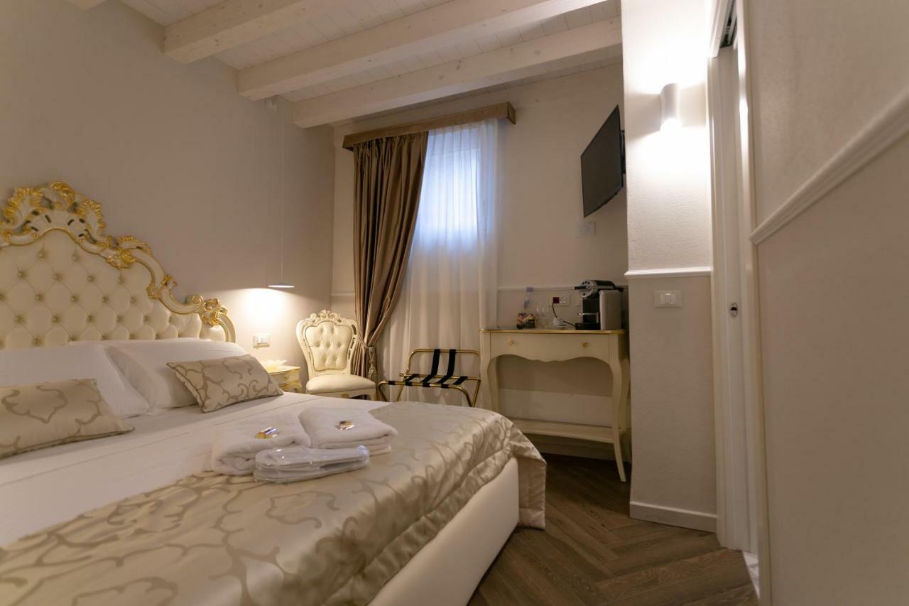 Ca' Vittoria Boutique House Apartsuite Chioggia Buitenkant foto