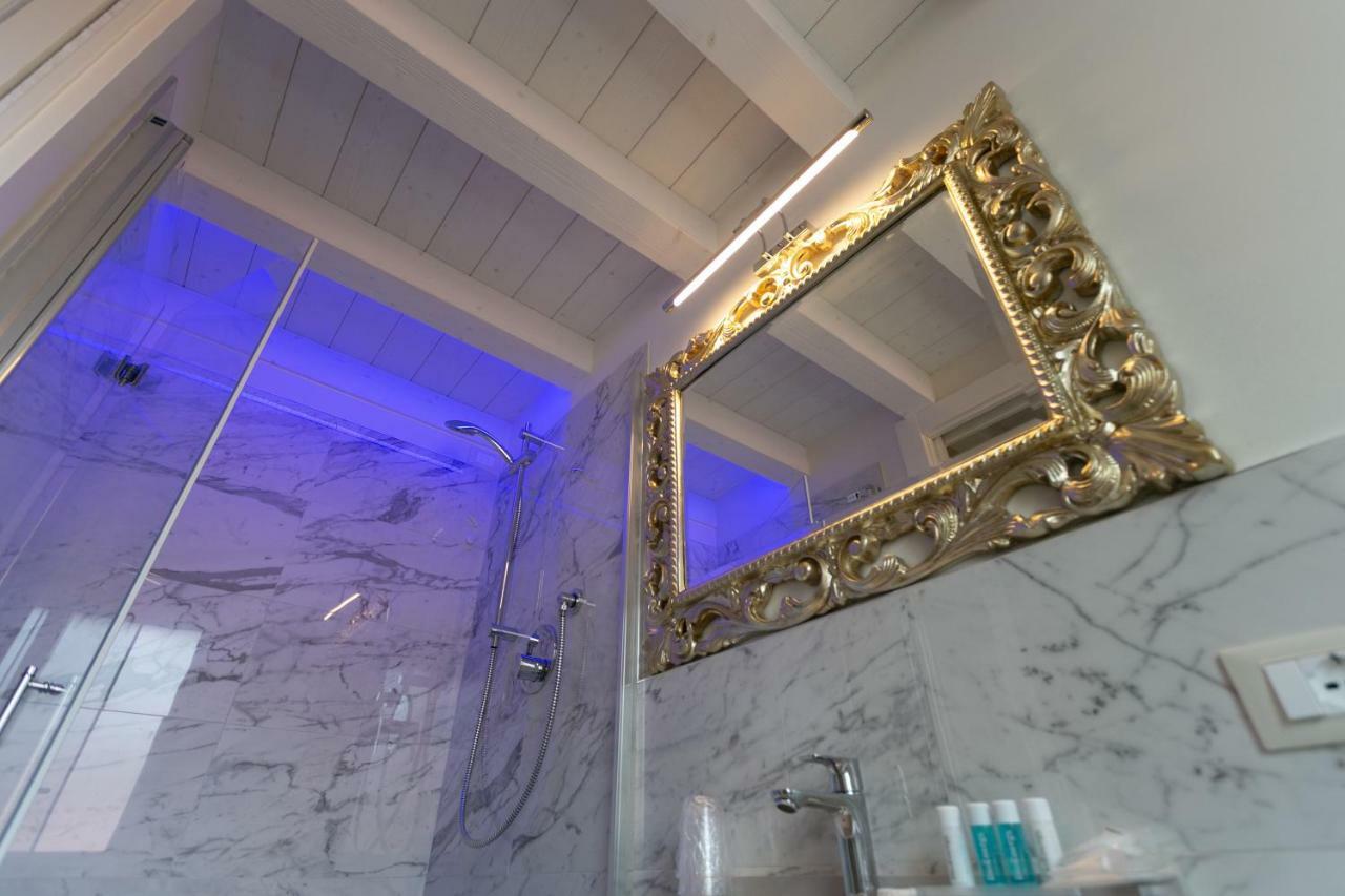 Ca' Vittoria Boutique House Apartsuite Chioggia Buitenkant foto