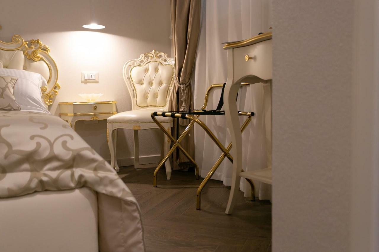 Ca' Vittoria Boutique House Apartsuite Chioggia Buitenkant foto
