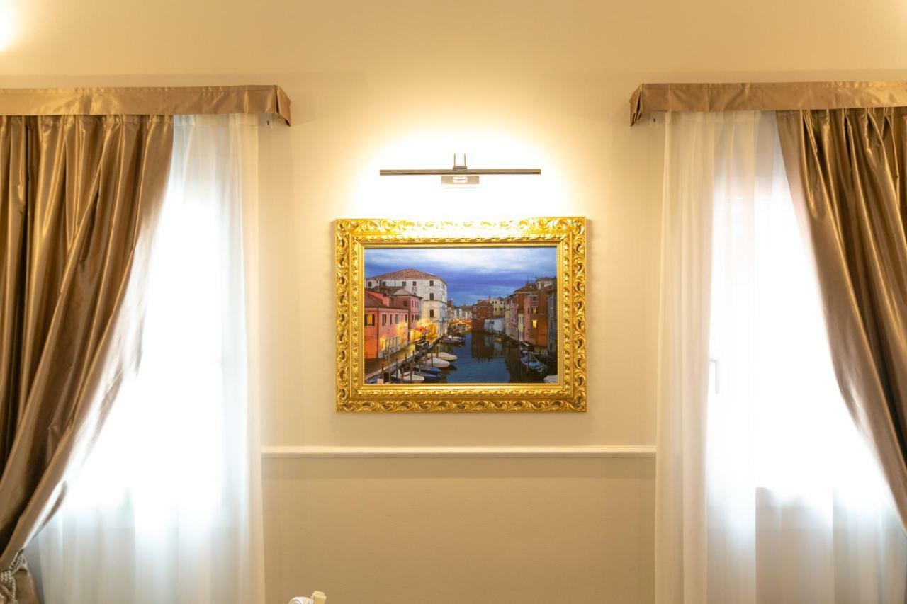 Ca' Vittoria Boutique House Apartsuite Chioggia Buitenkant foto