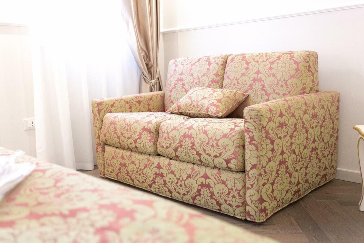 Ca' Vittoria Boutique House Apartsuite Chioggia Buitenkant foto